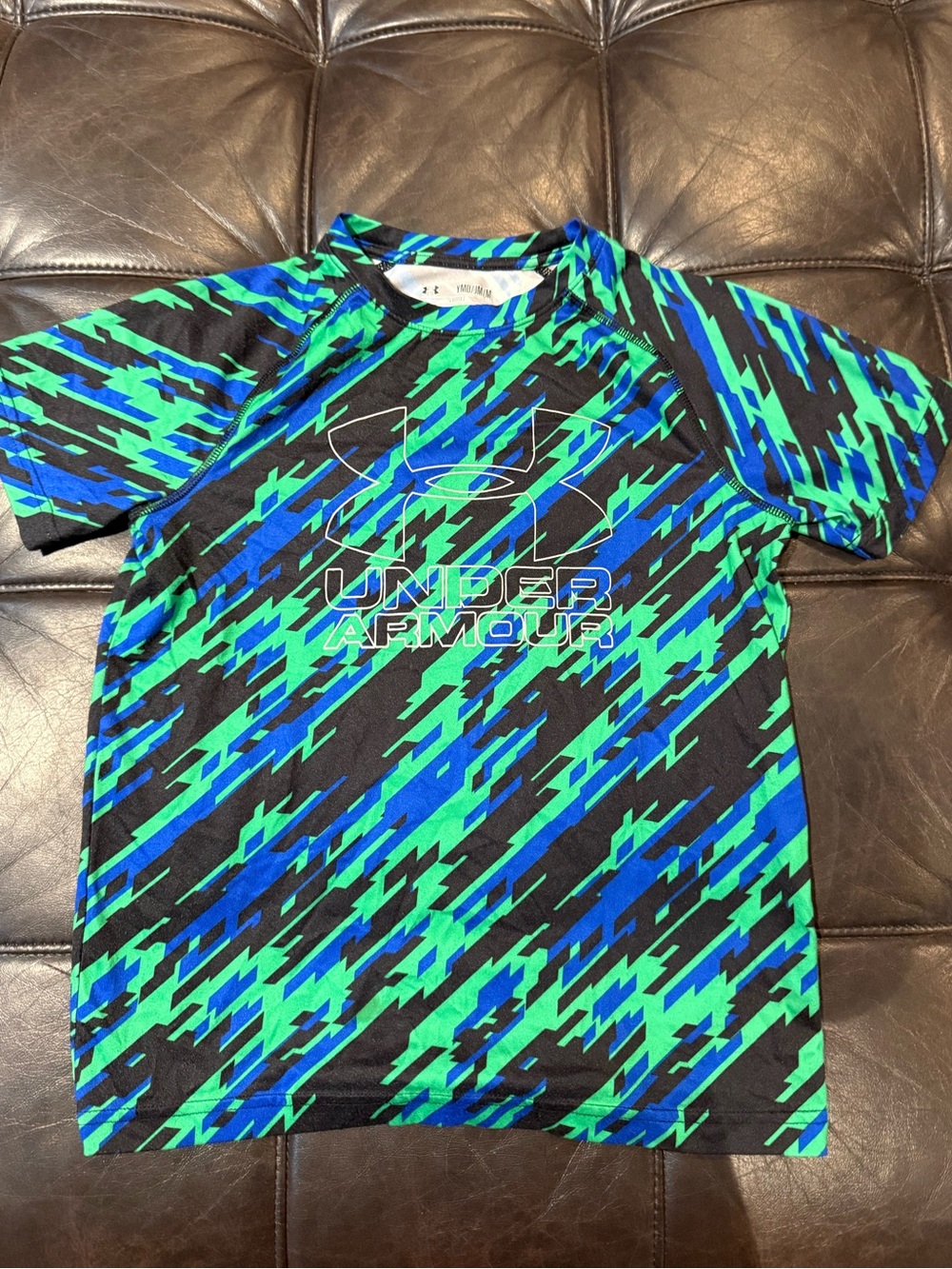 Under Armour Boys' Green & Blue Graphic Short Sleeve Tee size Medium